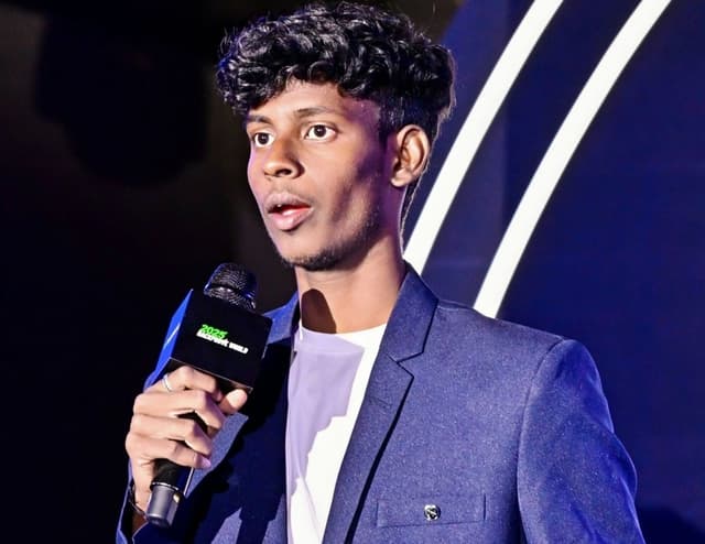 Muthu D